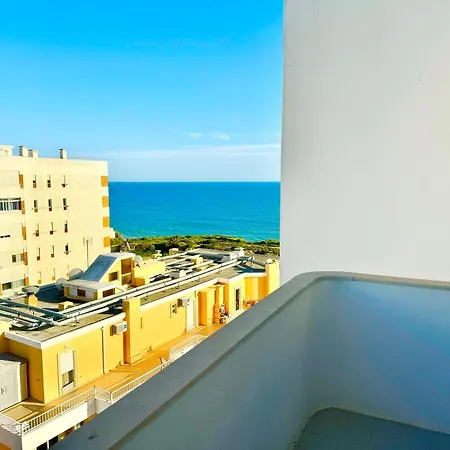 Apartment Algarve - Front - Free Wifi - Air Con Armação de Pêra