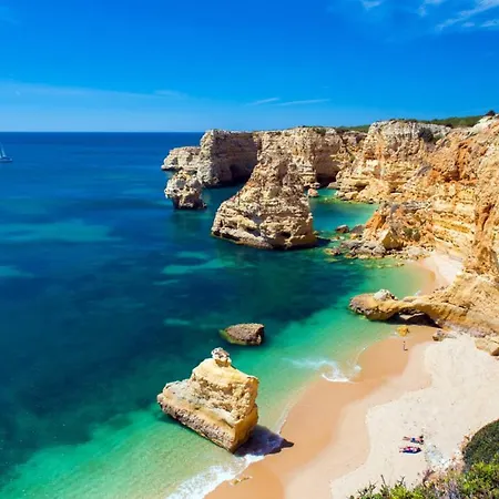 Algarve - Front - Free Wifi - Air Con