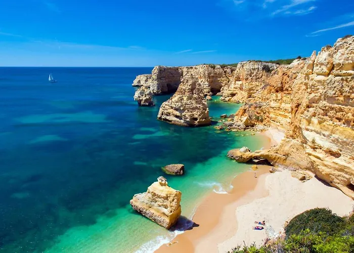 Algarve - Front - Free Wifi - Air Con